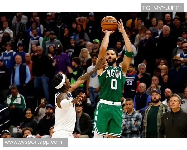 塔图姆热爱家乡与波士顿积极投身社区公益事业传递温暖